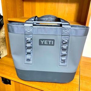 Yeti Camino Bag